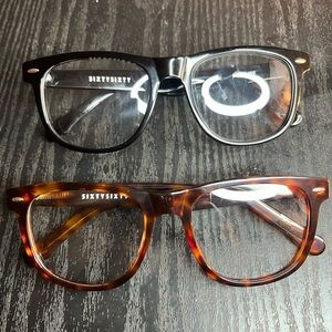 Black and Tortoise Glasses Set